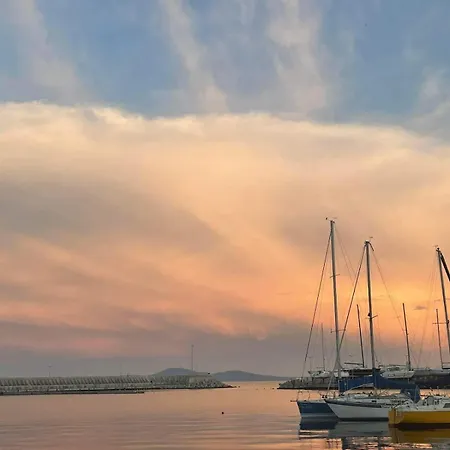 Sea Sunrise Apartment