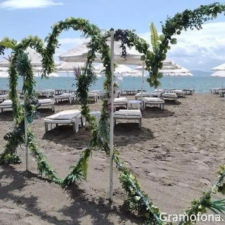 Sea Sunrise Apartment Burgas